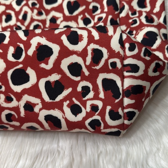 GUCCI Canvas Leopard Print Tote - Picture 5 of 16